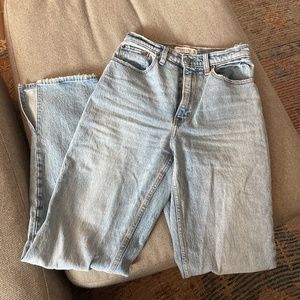 Abercrombie curve love, 90s straight ultra high rise jeans, size 26